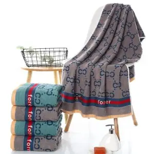 Luxury 32S 100% Cotton 140x70cm Adult Beach Towels For Wholesale
